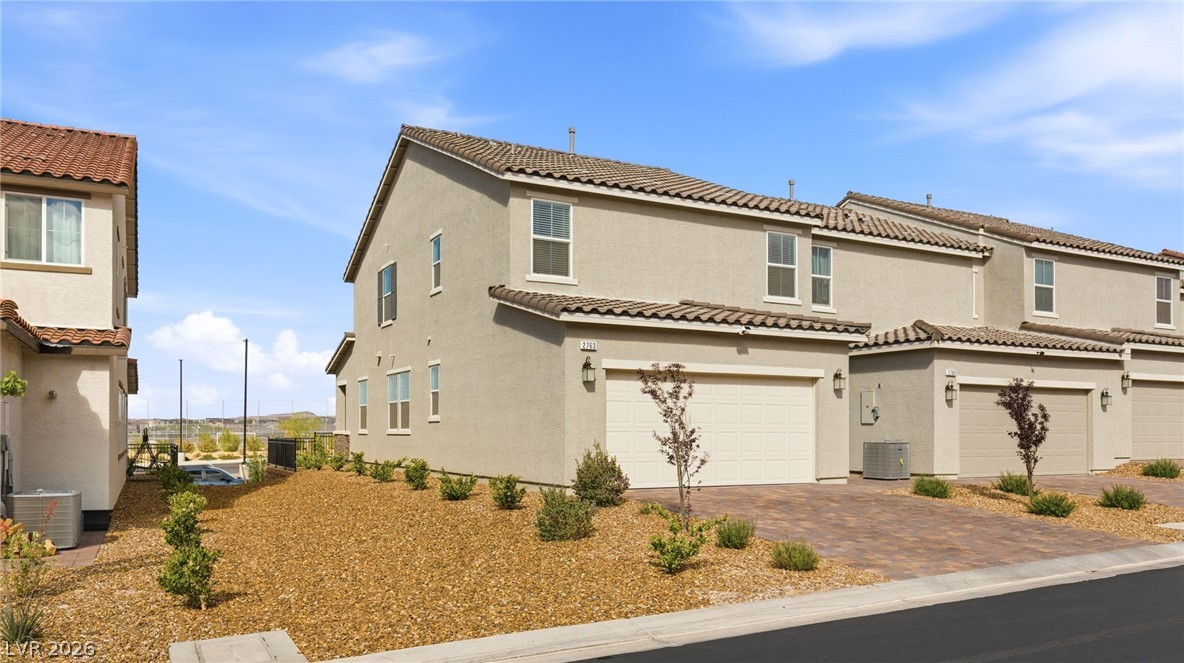 2763 Abrantes Place