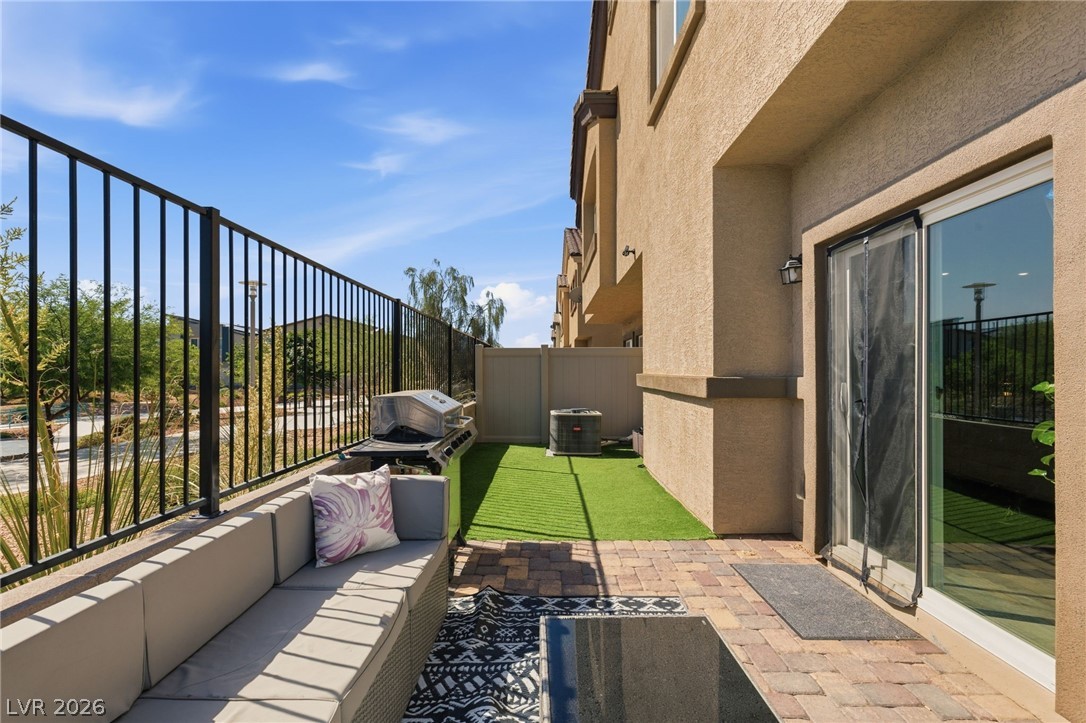 7550 Pink Moon Street 103