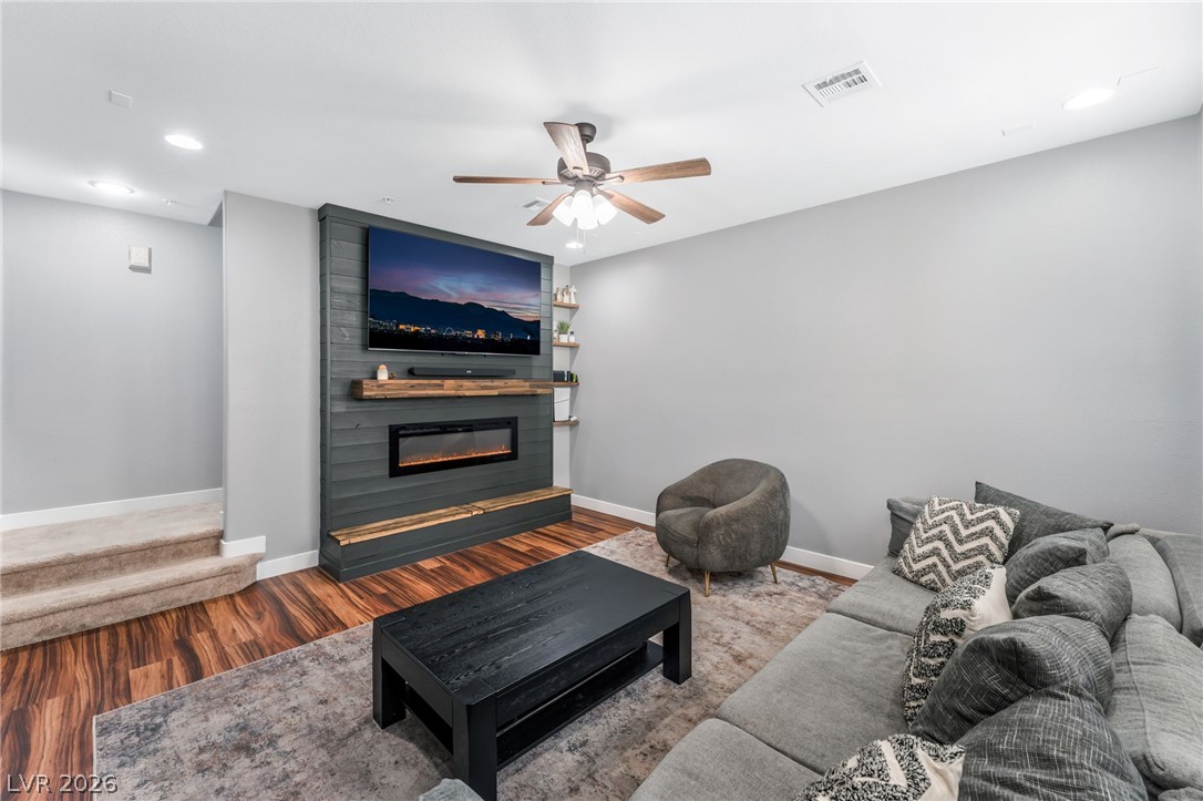7561 Cutting Edge Court