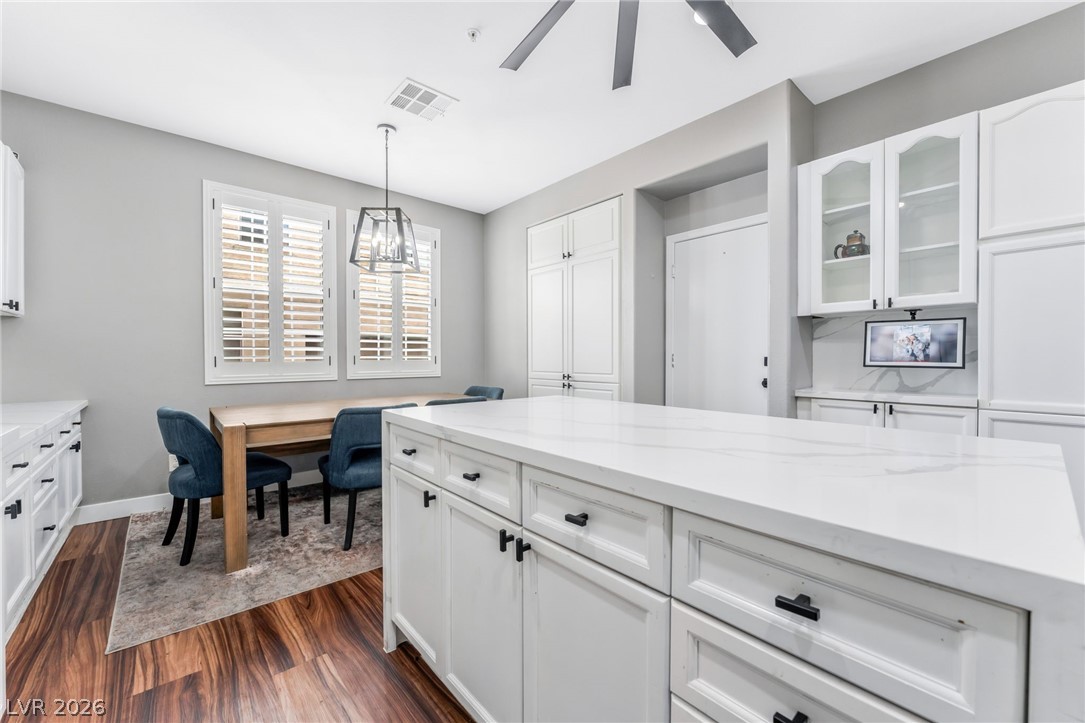 7561 Cutting Edge Court