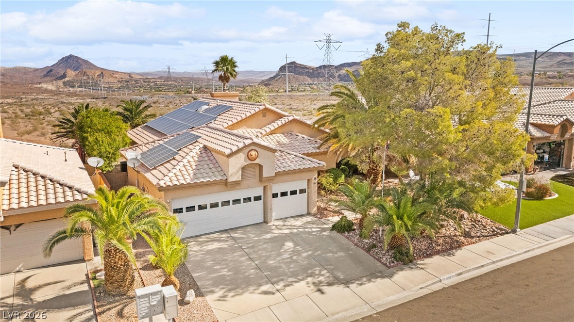 1053 Armillaria Street