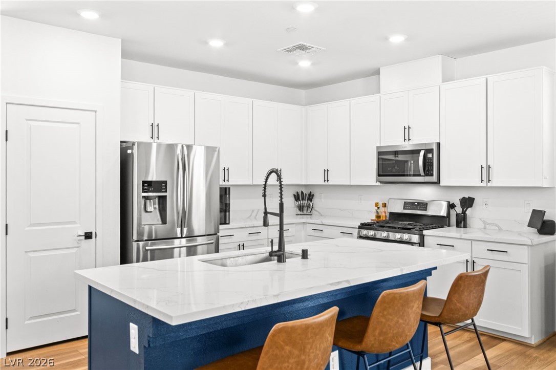 5403 Robinera Court