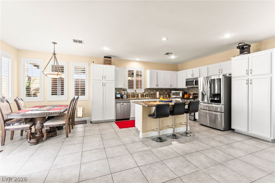 496 Grassrange Lane