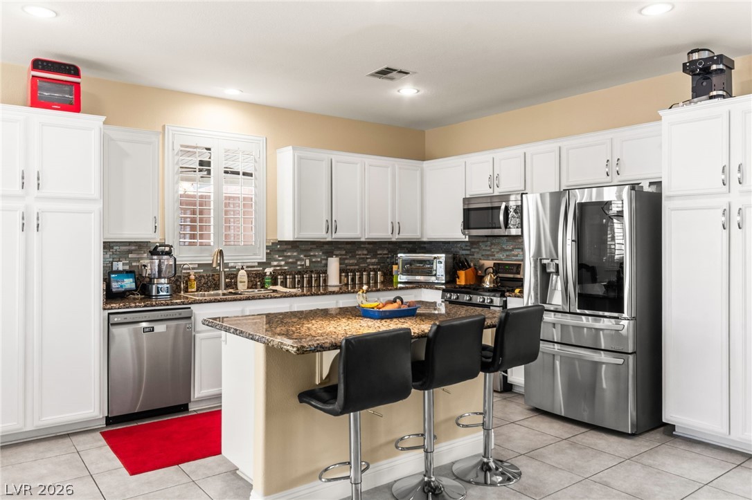 496 Grassrange Lane