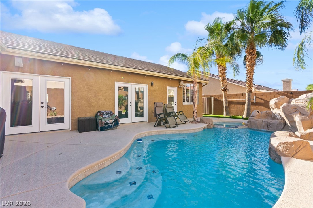 496 Grassrange Lane
