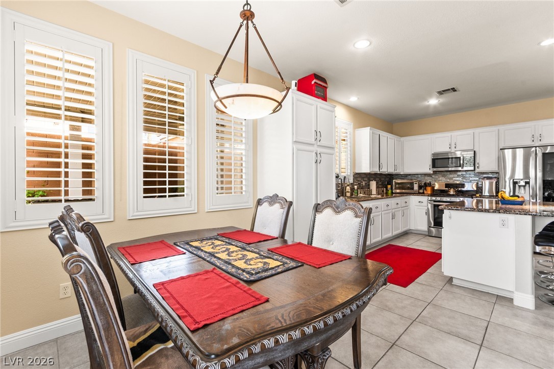 496 Grassrange Lane