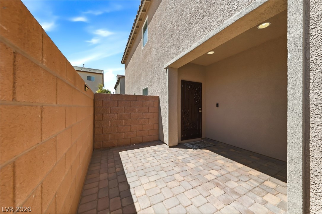 5595 Pico Ferrera Court