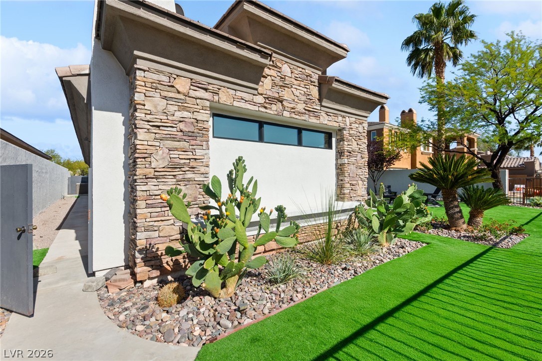 2671 Turtle Head Peak Drive