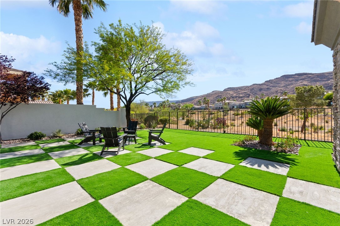 2671 Turtle Head Peak Drive