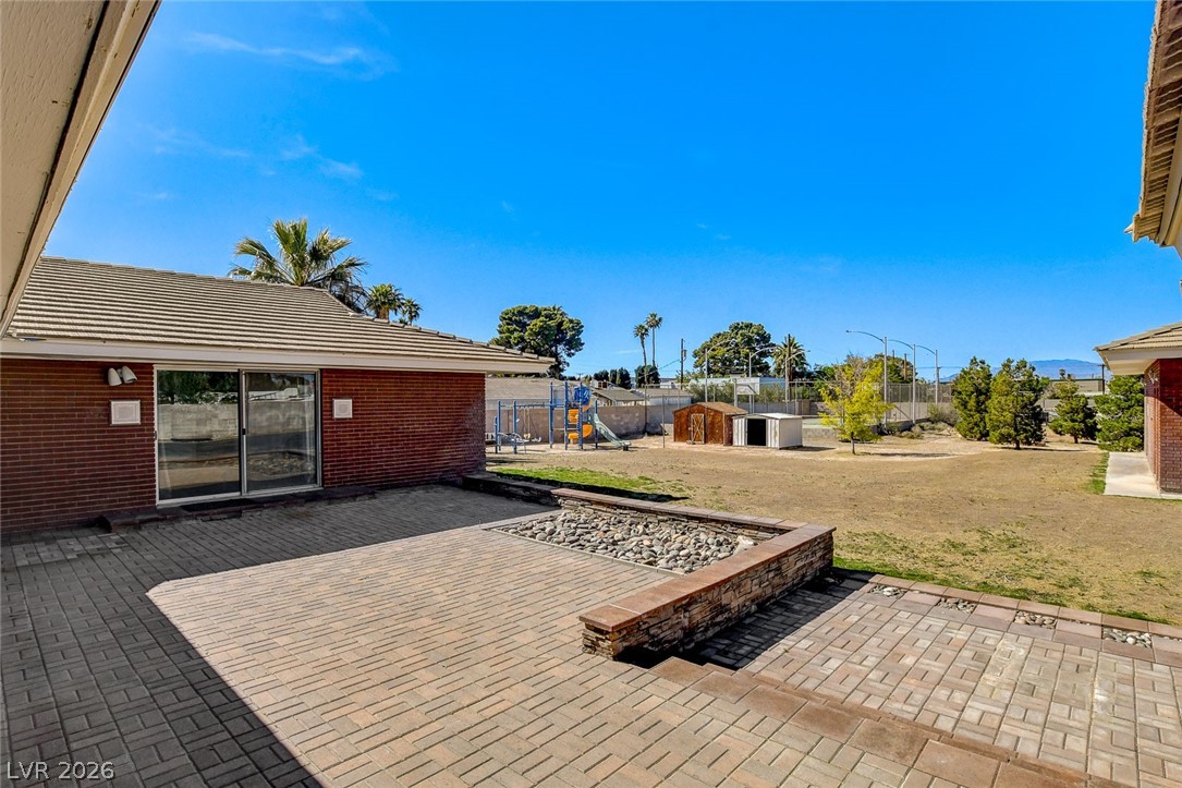 5600 Del Rey Avenue