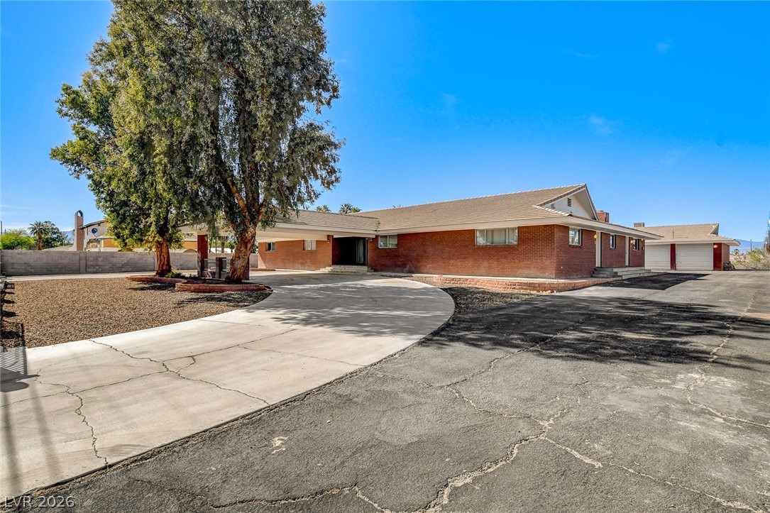 5600 Del Rey Avenue