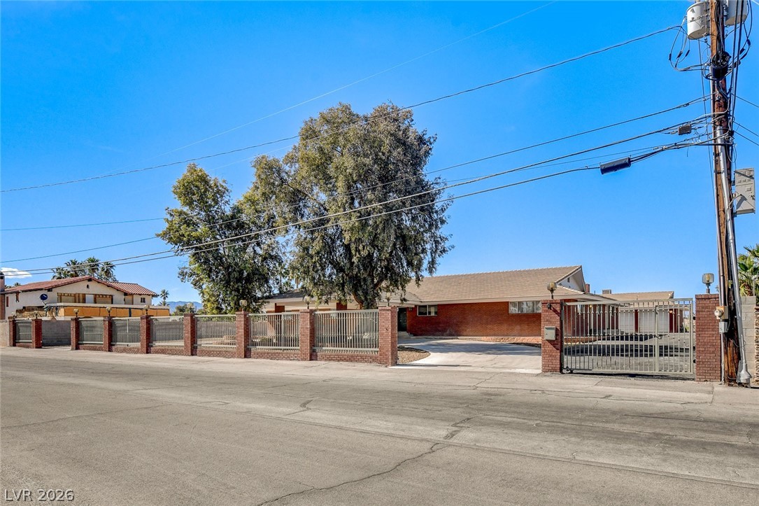 5600 Del Rey Avenue