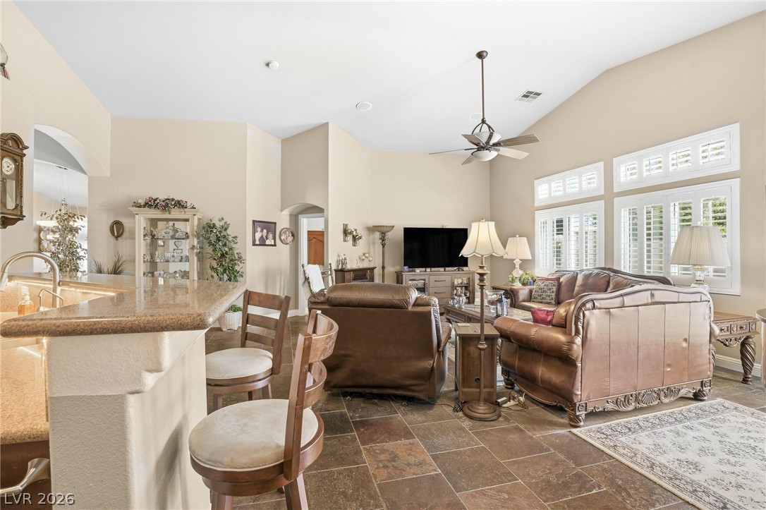 8807 Tangerine Sky Avenue