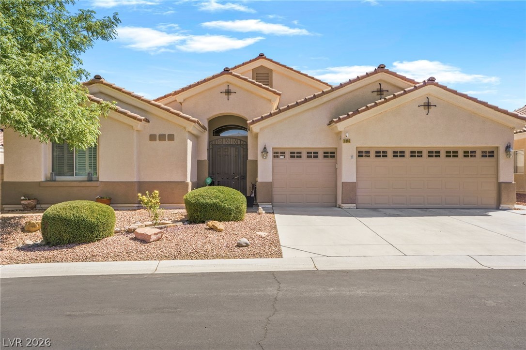 8807 Tangerine Sky Avenue