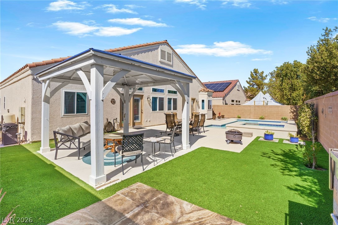 8807 Tangerine Sky Avenue