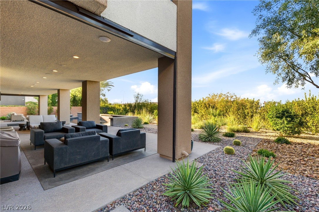11132 San Terrazo Place