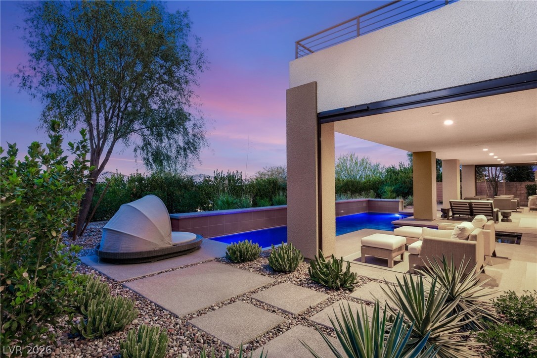 11132 San Terrazo Place