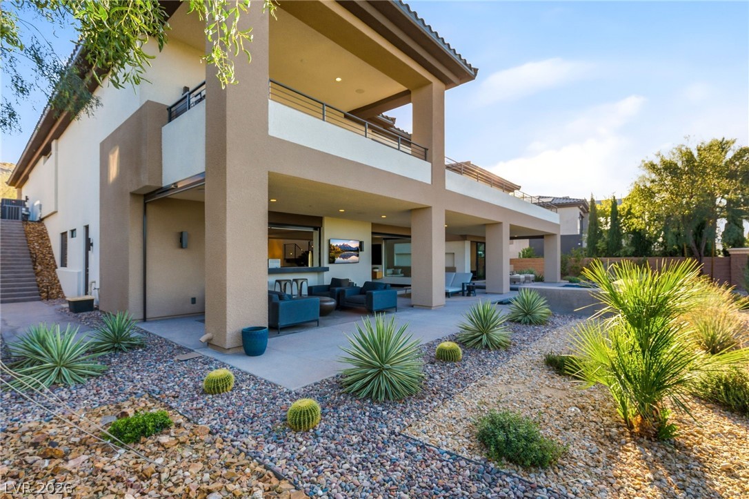 11132 San Terrazo Place
