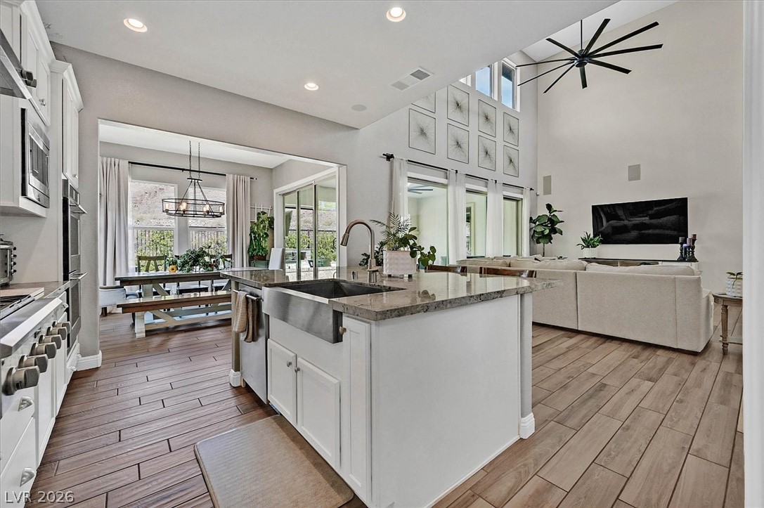 5881 Heaven View Drive