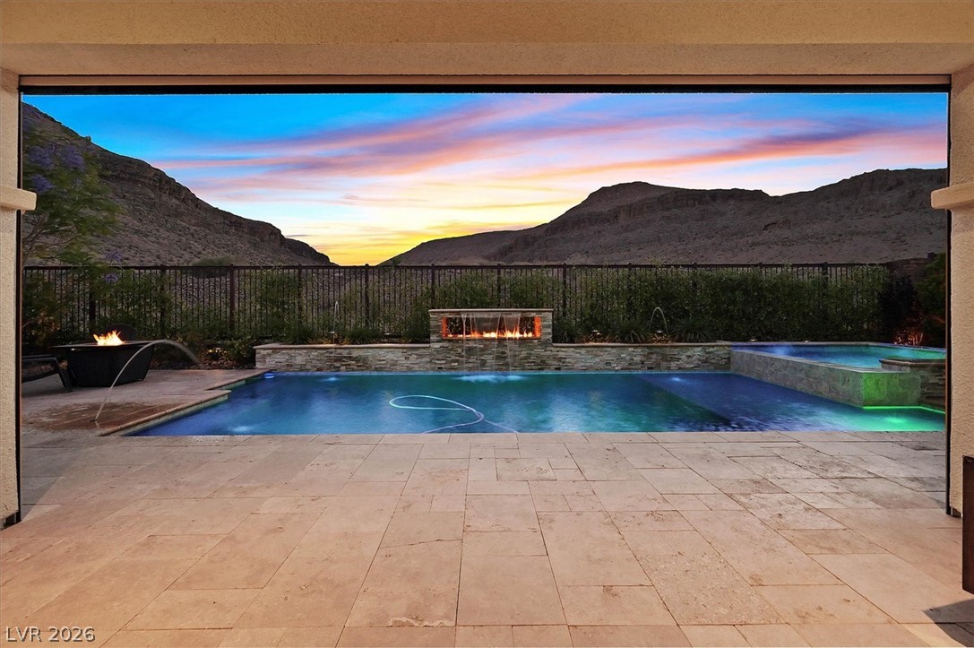 5881 Heaven View Drive