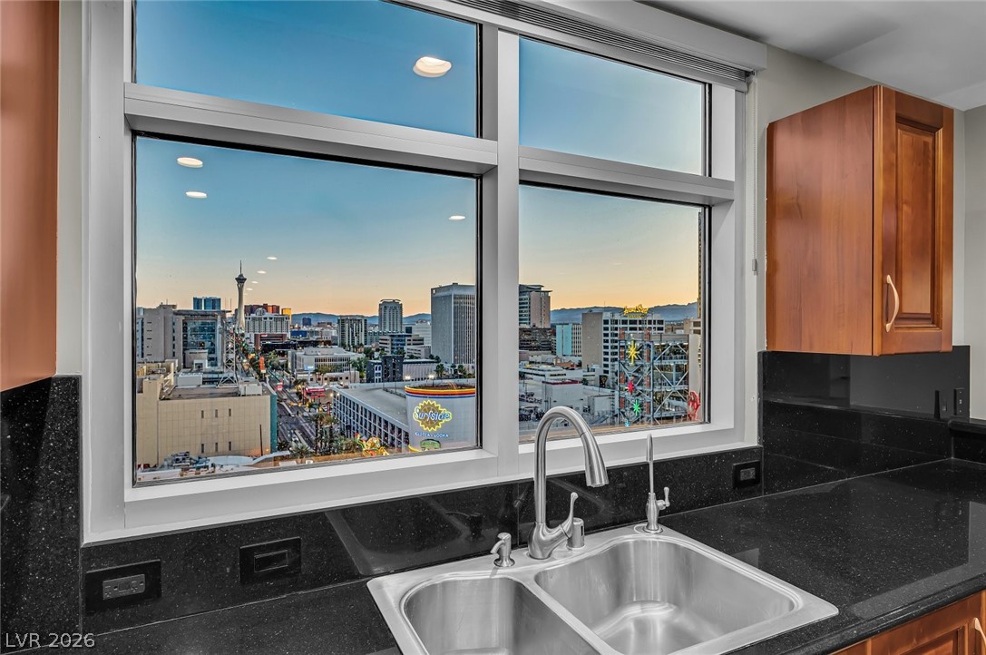 150 Las Vegas Boulevard 1507