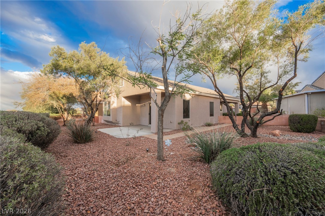 1820 Walking Path Avenue