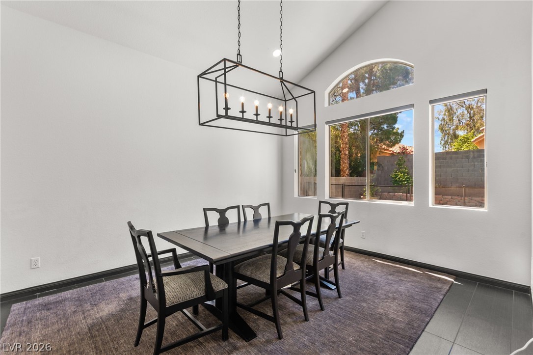 10425 Carmel Mountain Avenue