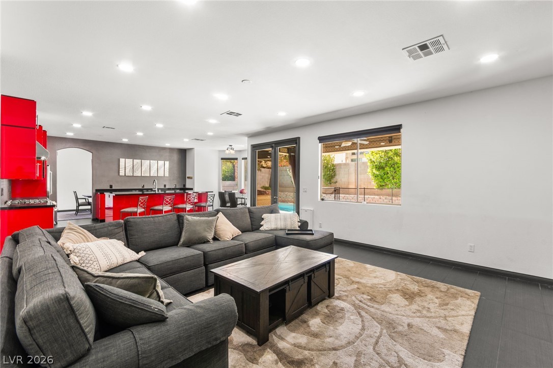 10425 Carmel Mountain Avenue