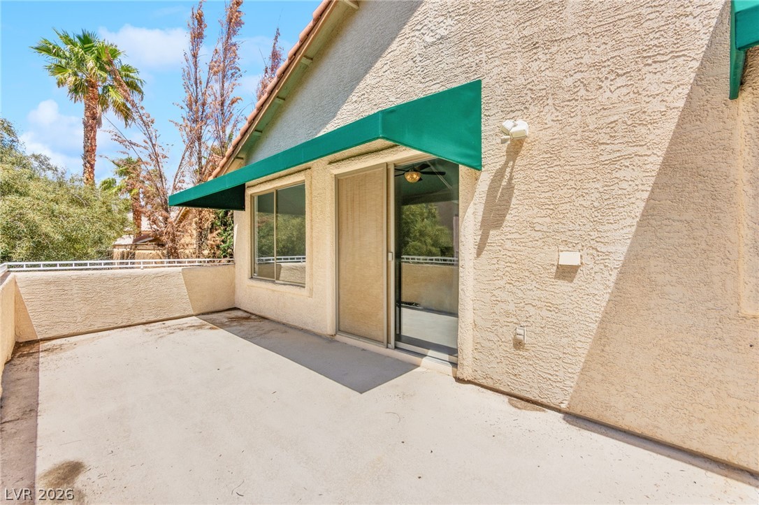 10425 Carmel Mountain Avenue