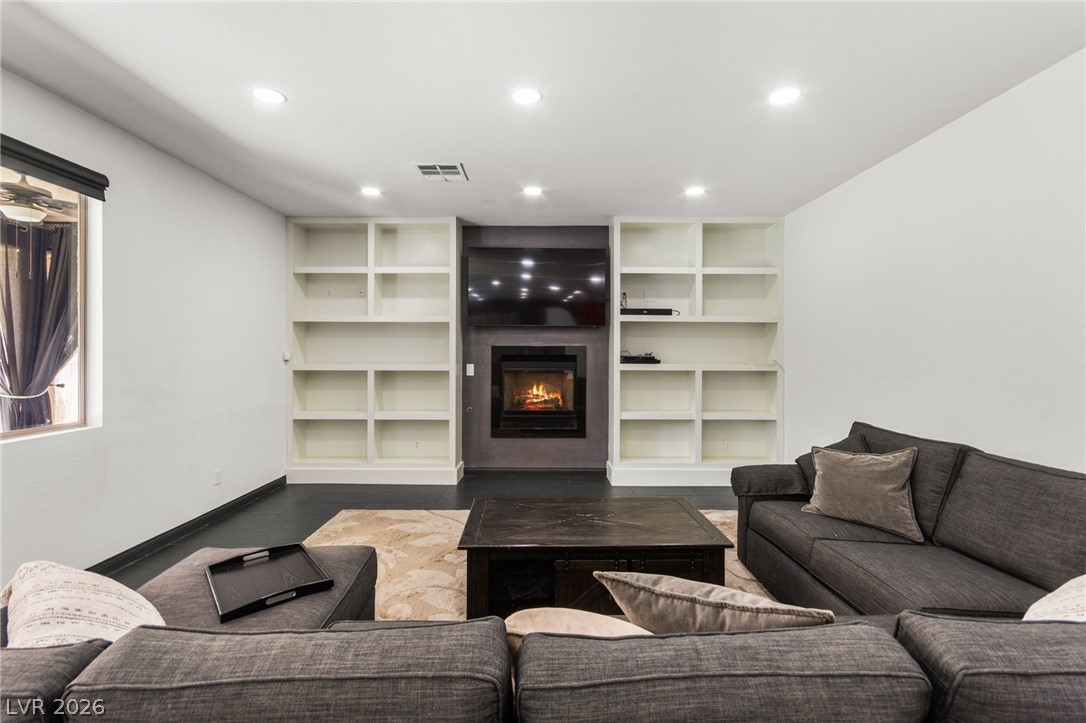 10425 Carmel Mountain Avenue