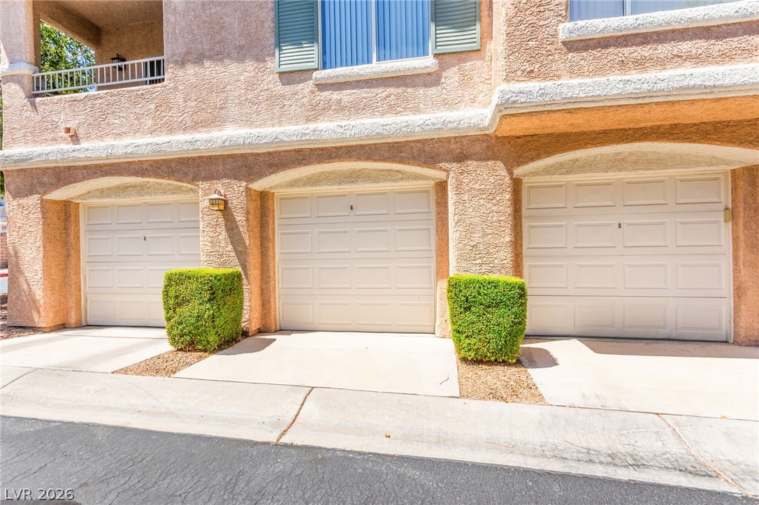 251 South Green Valley Parkway 2011