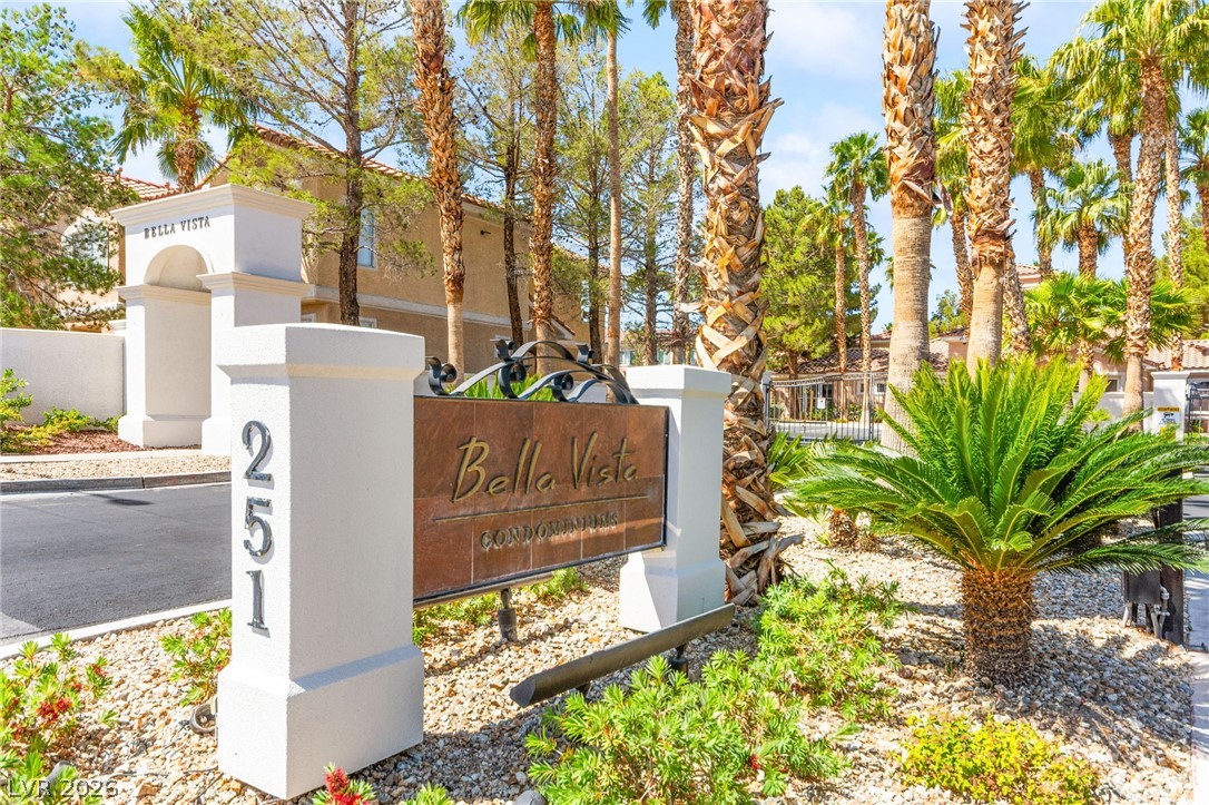 251 South Green Valley Parkway 2011
