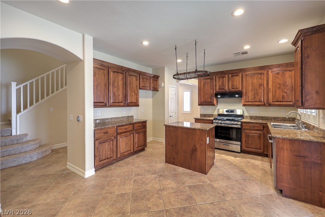 6043 Aster Crest Court
