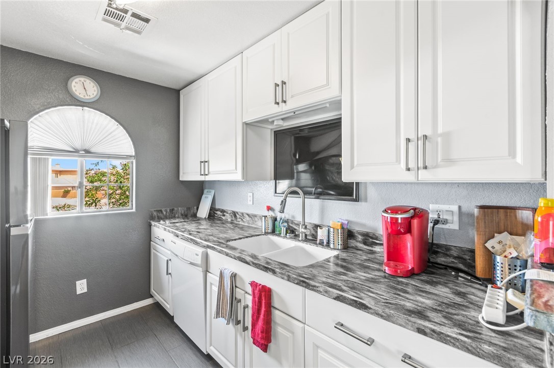 6832 Elm Creek Drive 204