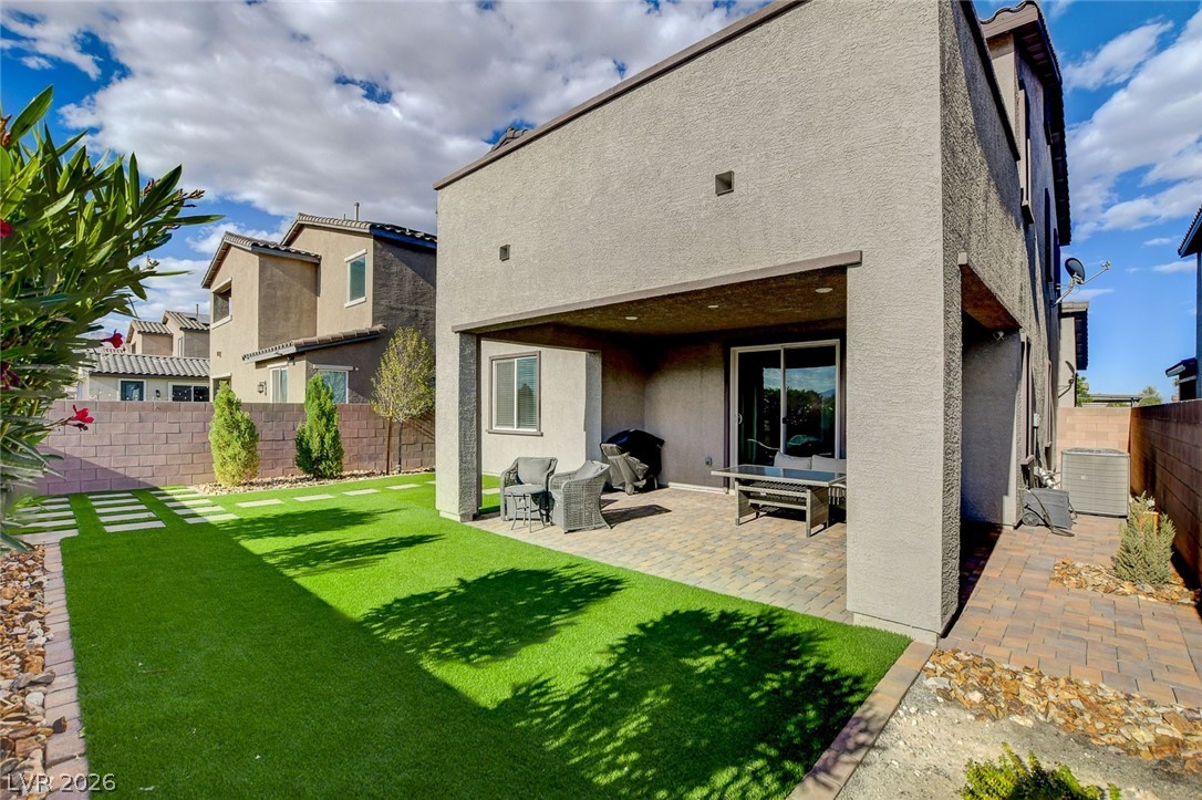 7069 Range Valley Street