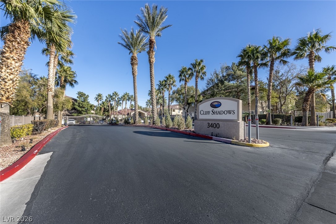 3320 Cactus Shadow Street 204