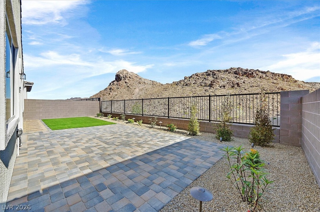 73 Atrani Bay Court