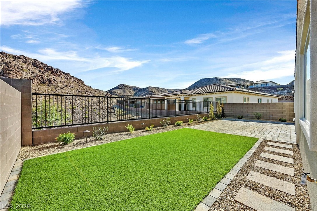73 Atrani Bay Court