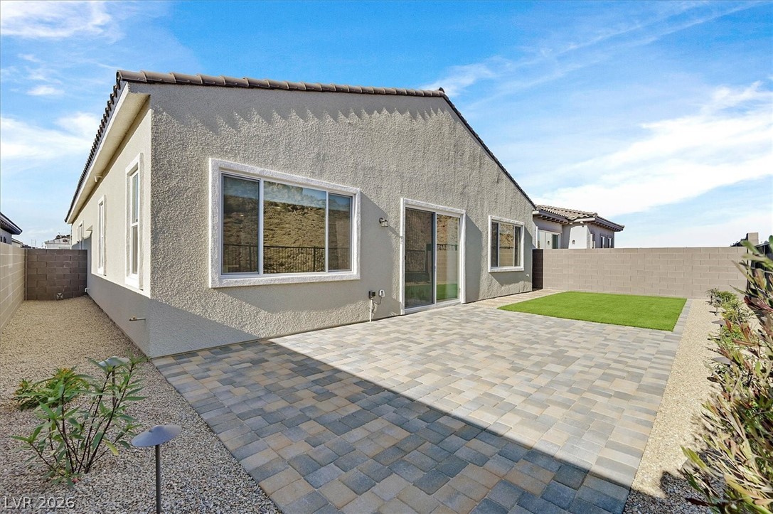 73 Atrani Bay Court