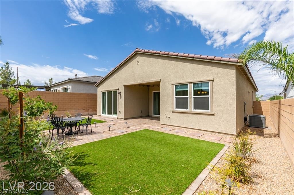 9993 Skye Gazer Avenue