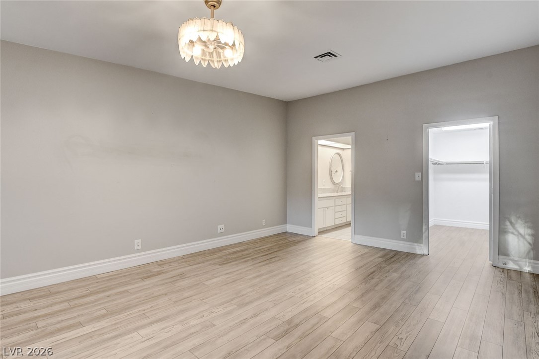 2216 Plaza Del Robles