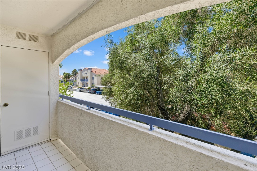 2725 South Nellis Boulevard 2137