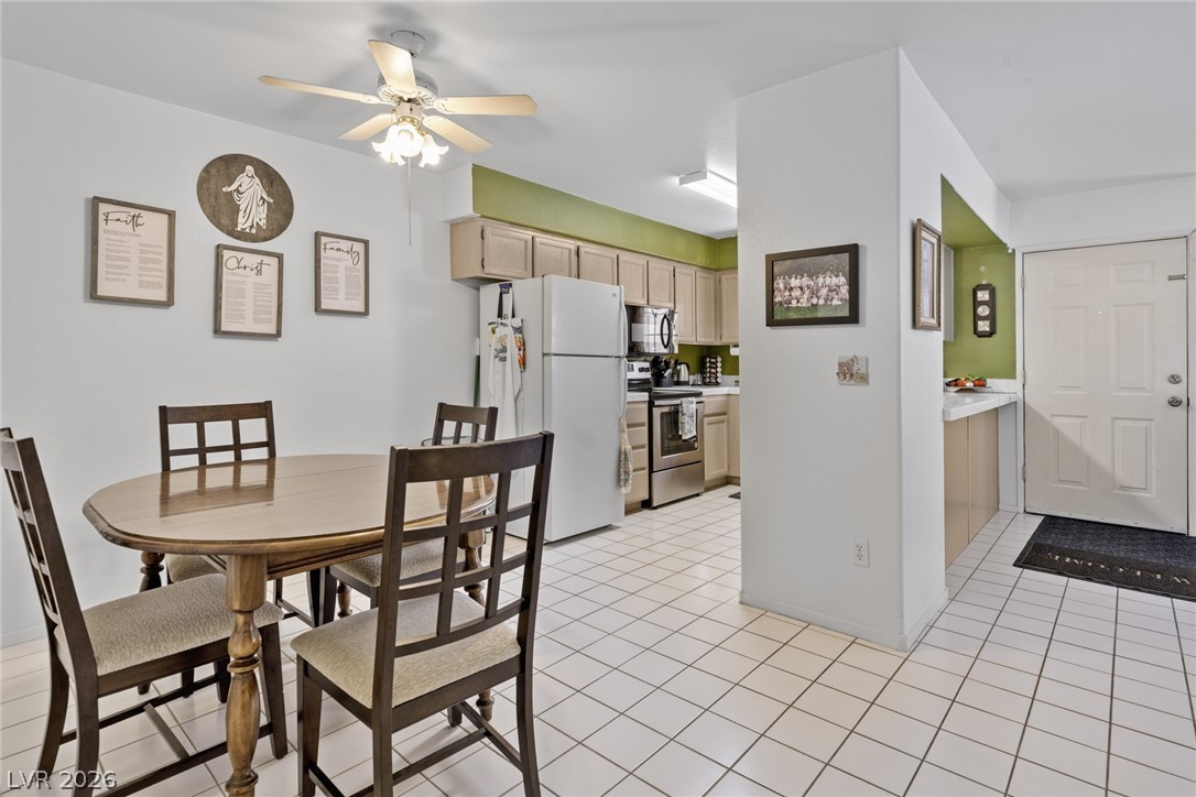 2725 South Nellis Boulevard 2137