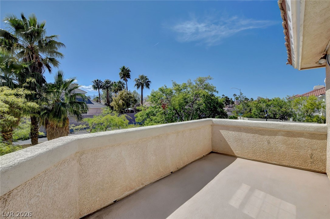 1931 Fox Canyon Circle
