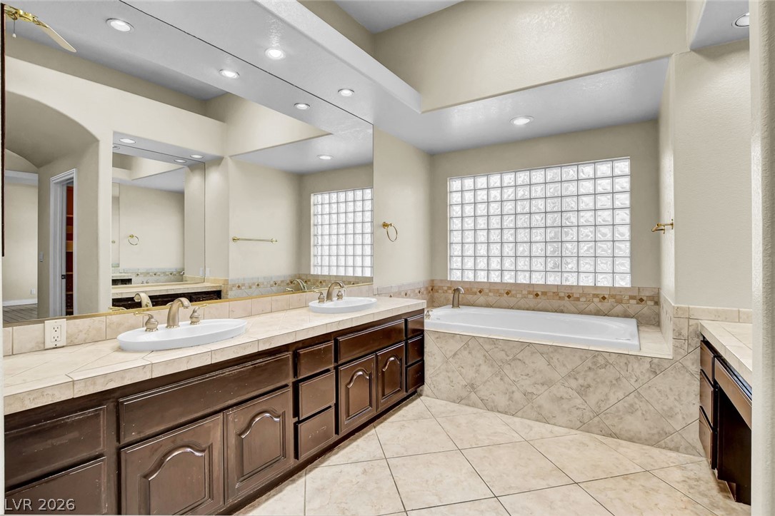 1931 Fox Canyon Circle