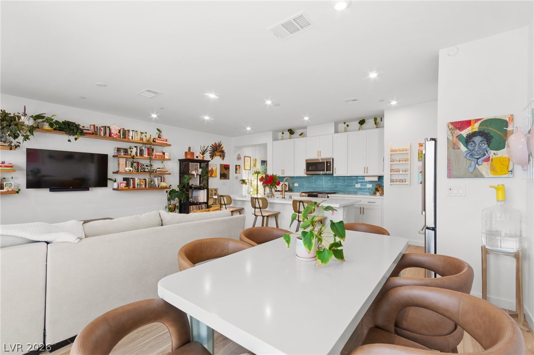 680 Echelon Street