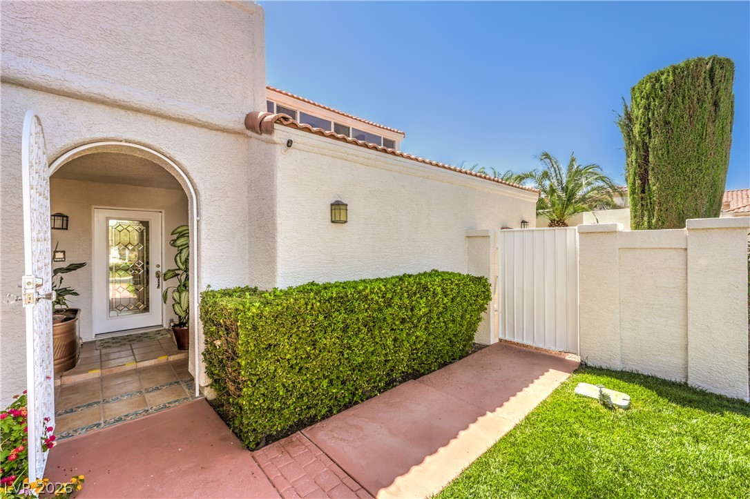 1840 Balzac Drive