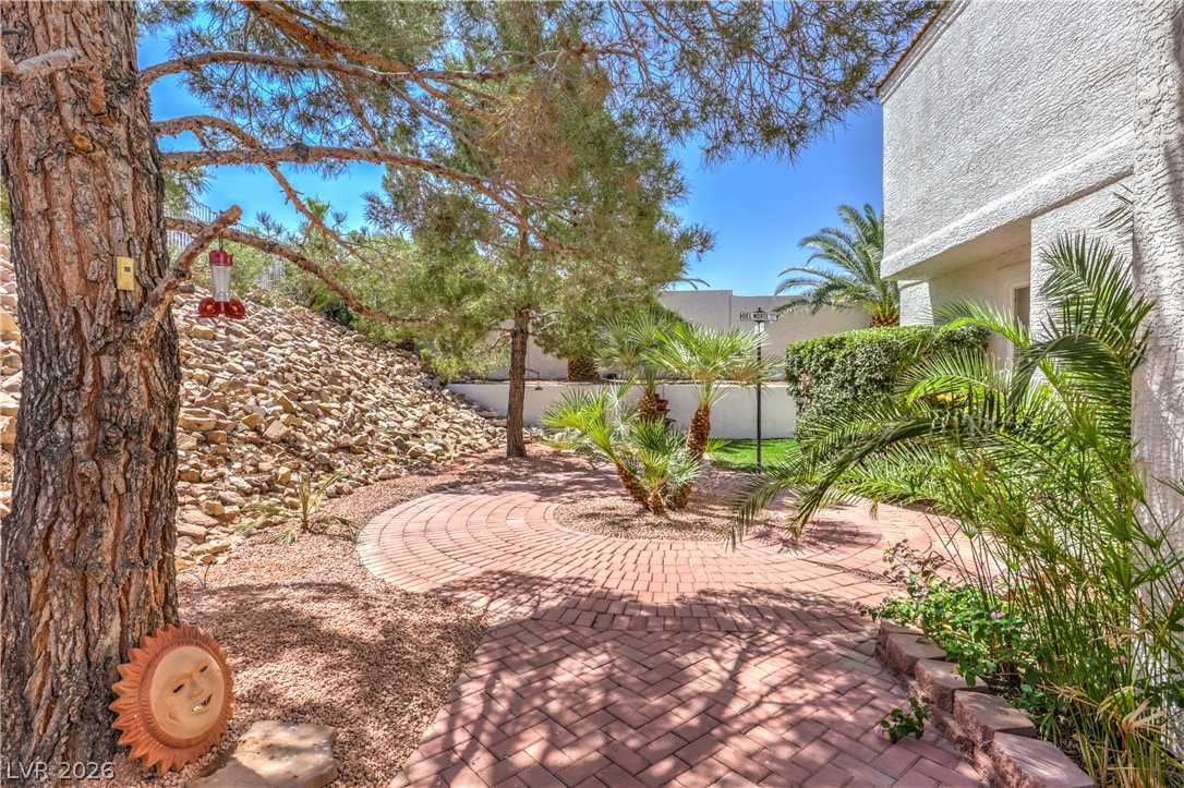 1840 Balzac Drive
