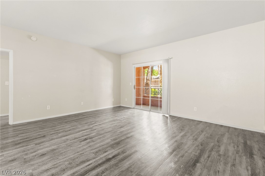 10524 Autumn Pine Avenue 105