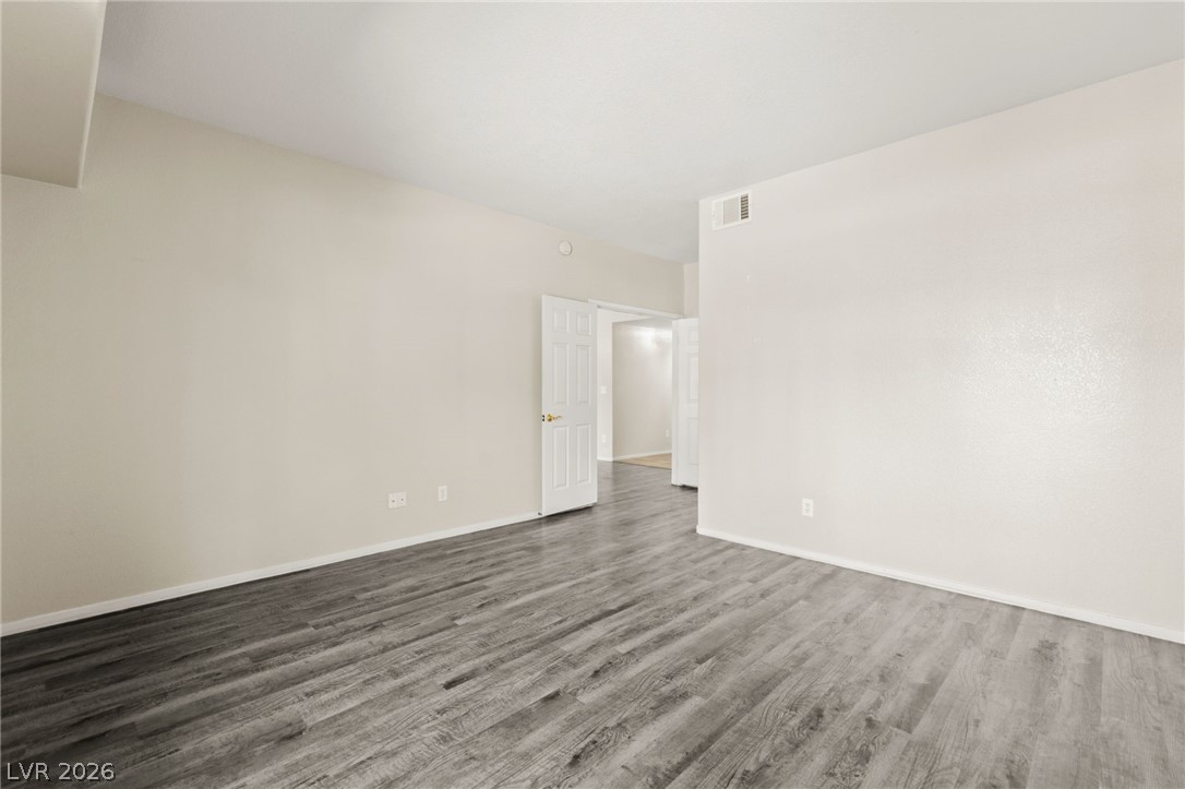 10524 Autumn Pine Avenue 105
